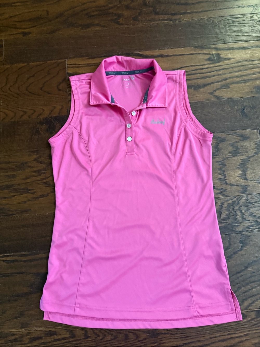 Baleaf Women’s bright Pink Sleeveless Polo Small Top perfect for tennis & golf